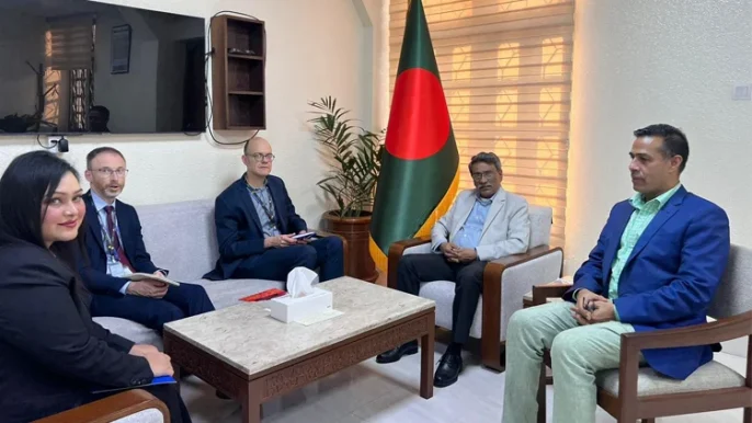 EU EOM outlines monitoring plans in meeting with Ali Riaz