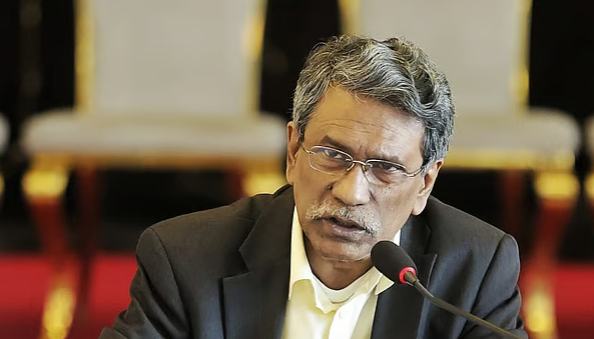 ভোটের জনসচেতনতামূলক প্রচার কার্যক্রমের মুখ্য সমন্বয়ক অধ্যাপক আলী রীয়াজ