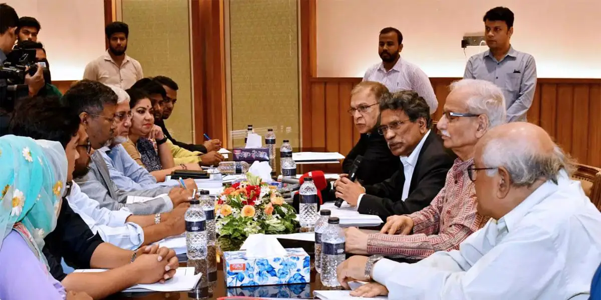 প্রাতিষ্ঠানিক দুর্বলতা ছিল বলেই ফ্যাসিবাদ প্রতিষ্ঠিত হয়েছিল: আলী রীয়াজ