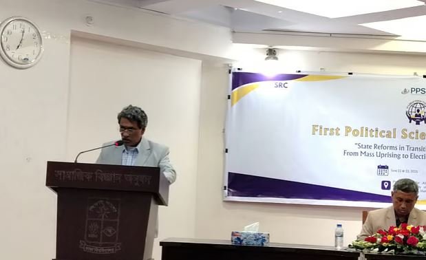 সরকার ও দলগুলোর সামনে ৪ চ্যালেঞ্জ দেখছেন আলী রীয়াজ