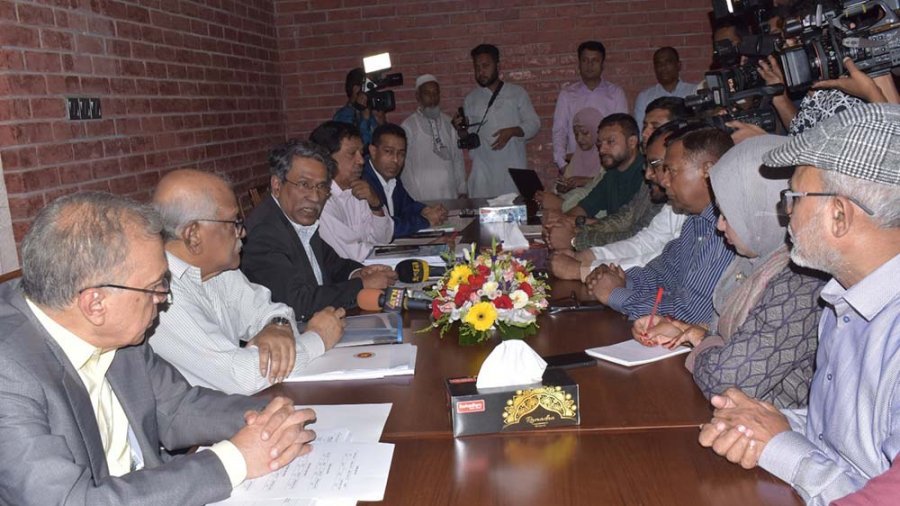 সবার অংশগ্রহণে ঐকমত্য প্রতিষ্ঠা করাই আমাদের প্রচেষ্টা: আলী রীয়াজ