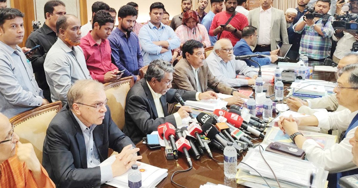 দলগুলোর সঙ্গে আলোচনায় নতুন প্রস্তাব এসেছে: আলী রীয়াজ