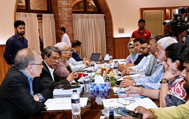 প্রাতিষ্ঠানিক দুর্বলতা ছিল বলেই ফ্যাসিবাদী শাসন প্রতিষ্ঠিত হয়েছিল: আলী রীয়াজ